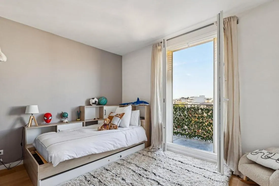 Avenue Montaigne Paris Apartment