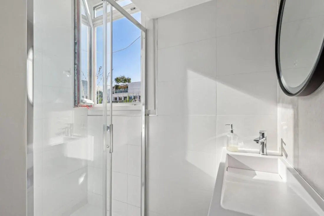 Avenue Montaigne Paris Apartment